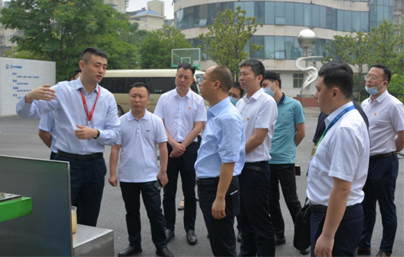 长沙市芙蓉区区委书记周春晖一行光临湖南区域公司调研