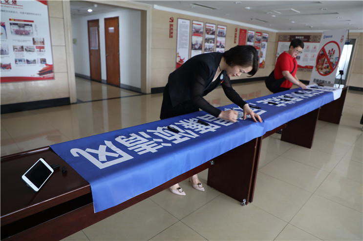 富联娱乐-妄想照进现实,致力成就将来!