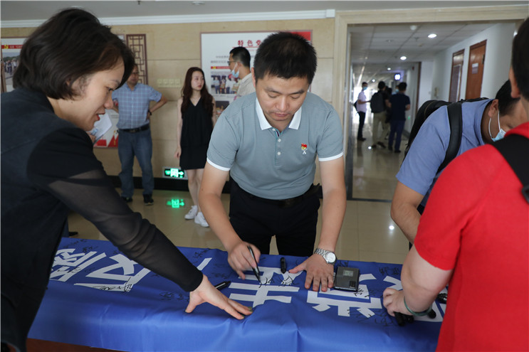 富联娱乐-妄想照进现实,致力成就将来!