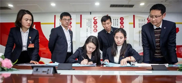 富联娱乐-妄想照进现实,致力成就将来!